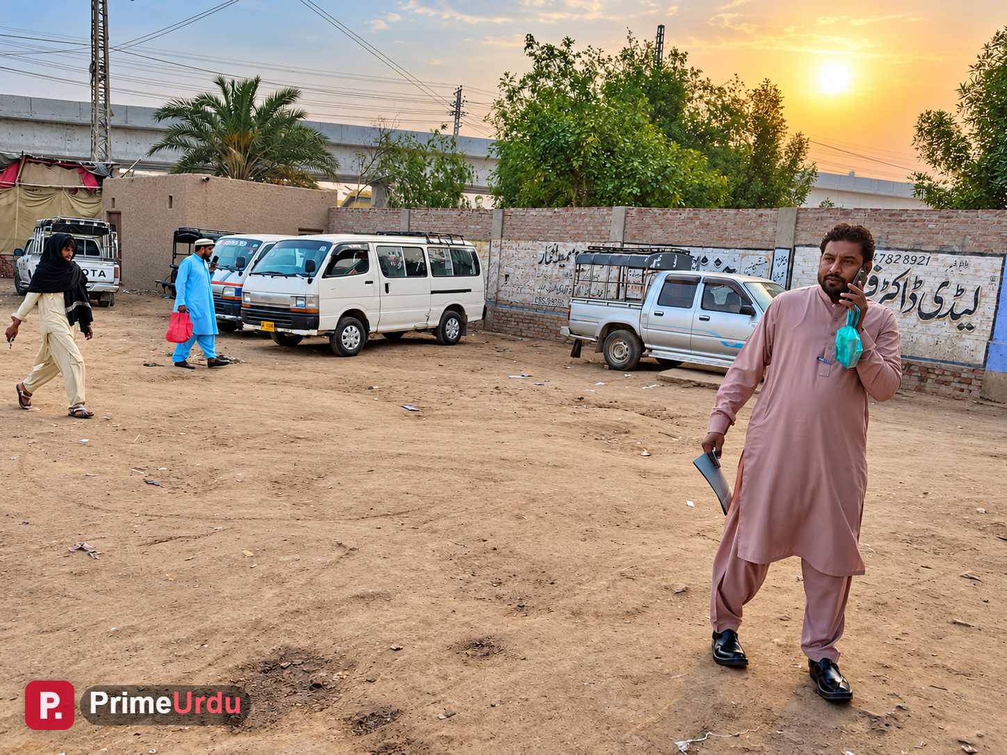 ڈیرہ اسماعیل خان: ٹانک اڈے کی منتقلی کے خلاف ٹرانسپورٹرز کی ہڑتال، کن روٹس پر ٹریفک متاثر ہوگی؟