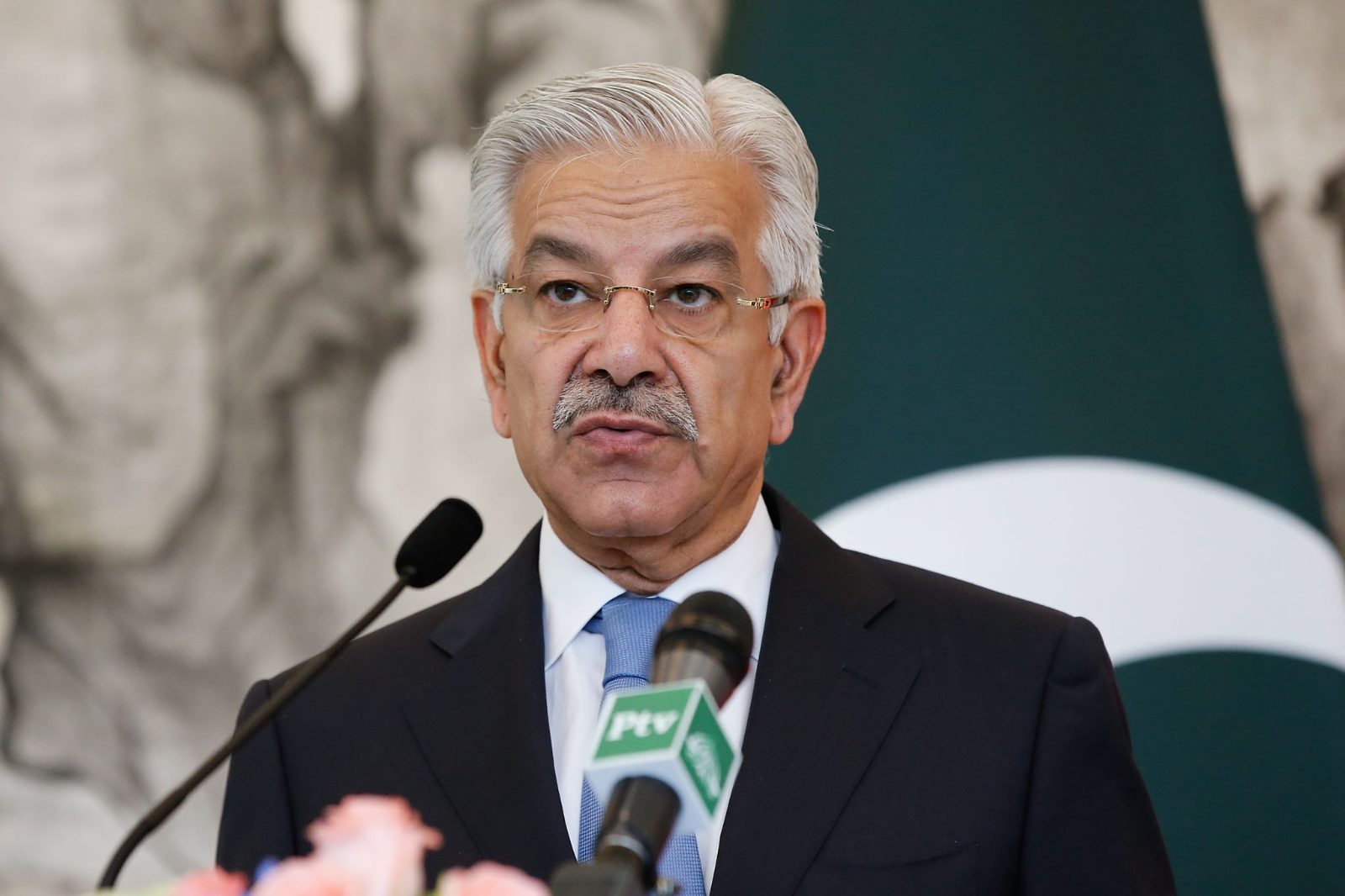 4 اکتوبر کے لانگ مارچ سے پہلے خواجہ آصف کا بڑا دعویٰ، خیبرپختونخوا میں کیا ہونے والا ہے؟