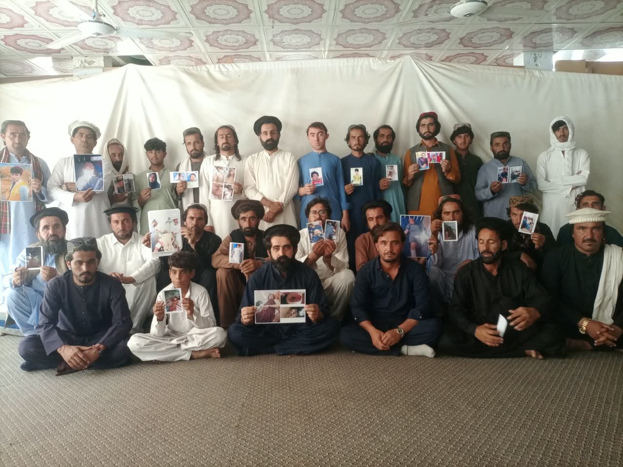 جنوبی وزیرستان میں دہشت گردی سے متاثرہ خاندان معاوضوں اور علاج کی عدم فراہمی پر سراپا احتجاج